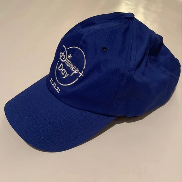Park Exclusive Limited Edition Disney+ Day Hat - Picture 2 of 2